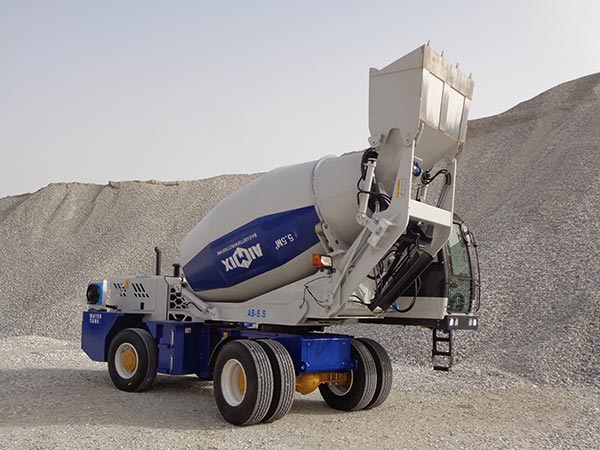 Self Loading Concrete Mixer For Sale