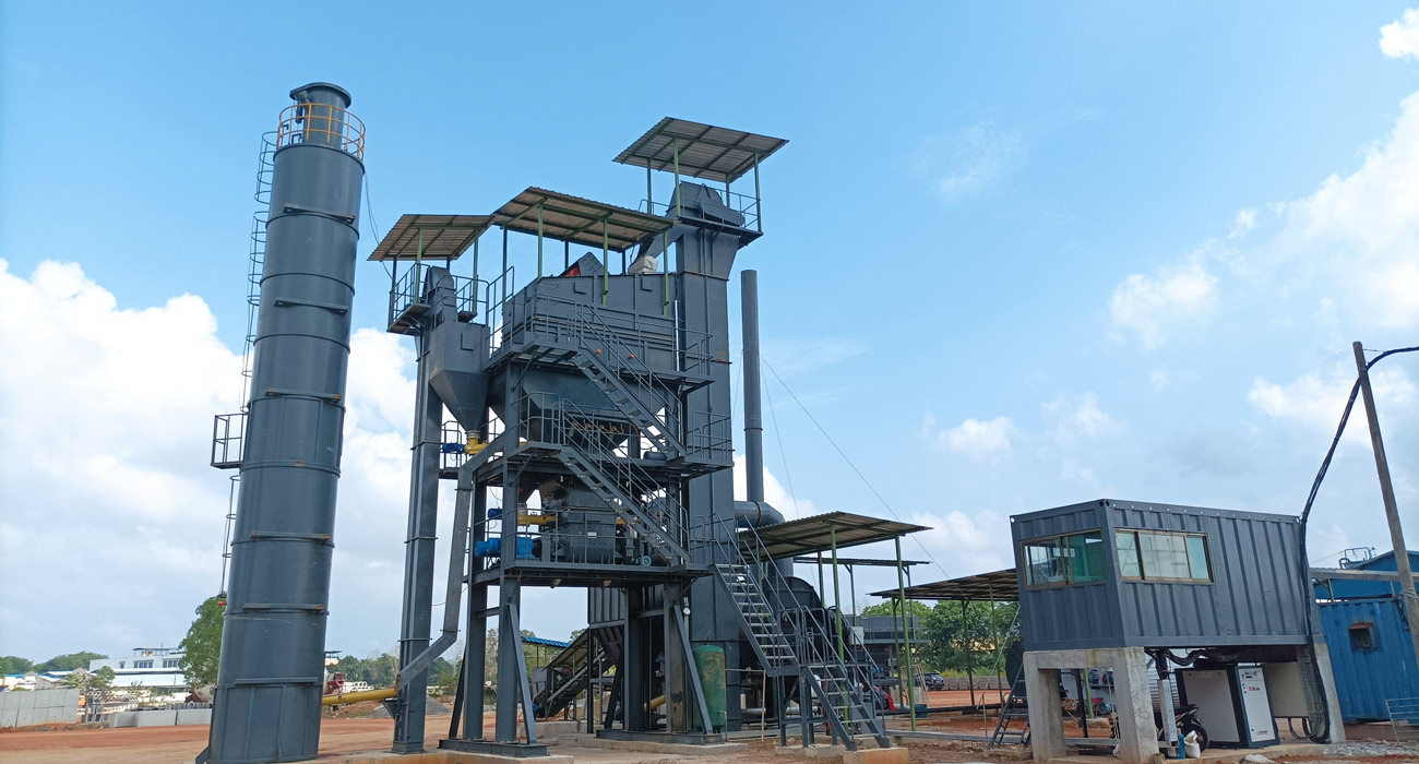 Indonesia’s ALQ80 asphalt batch mix plant Enhances Bandar Lampung Port Roads